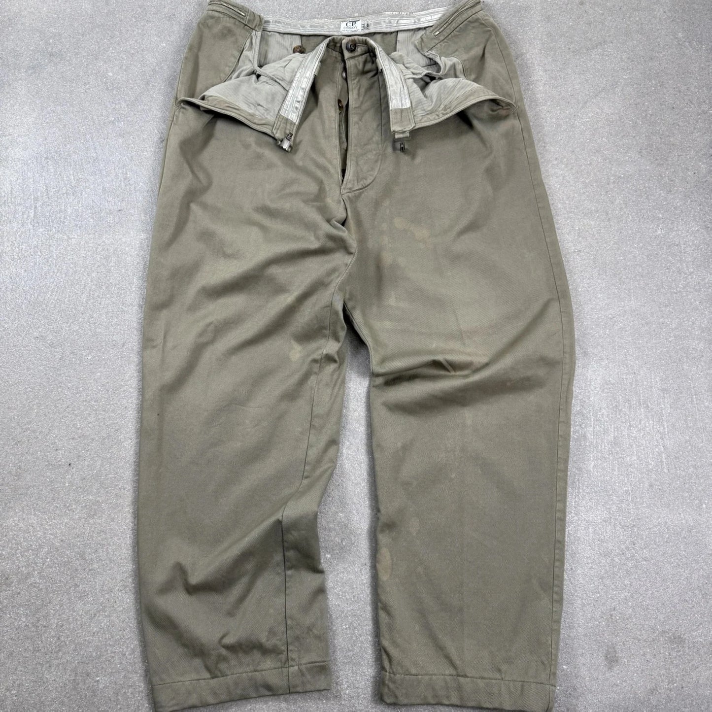 Pantaloni d archivio CP Company anni 90 era Massimo Osti con cerniere sui fianchi taglia 54