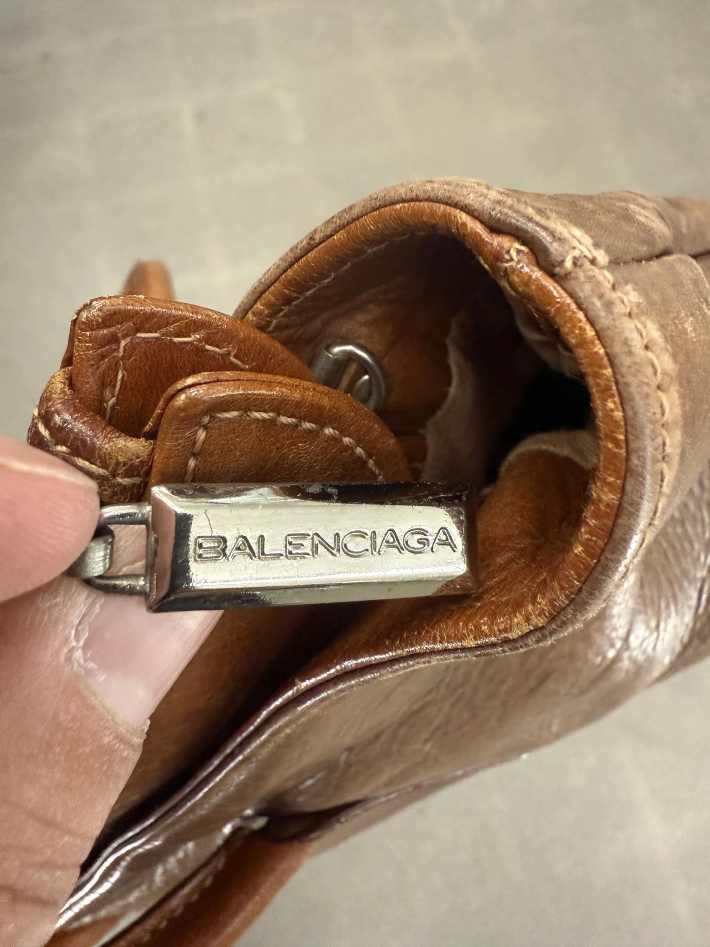 Borsa Balenciaga Archive Primi Anni 2000 Tote Bag Pelle Marrone Cuoio BB Logo | Made in Spain