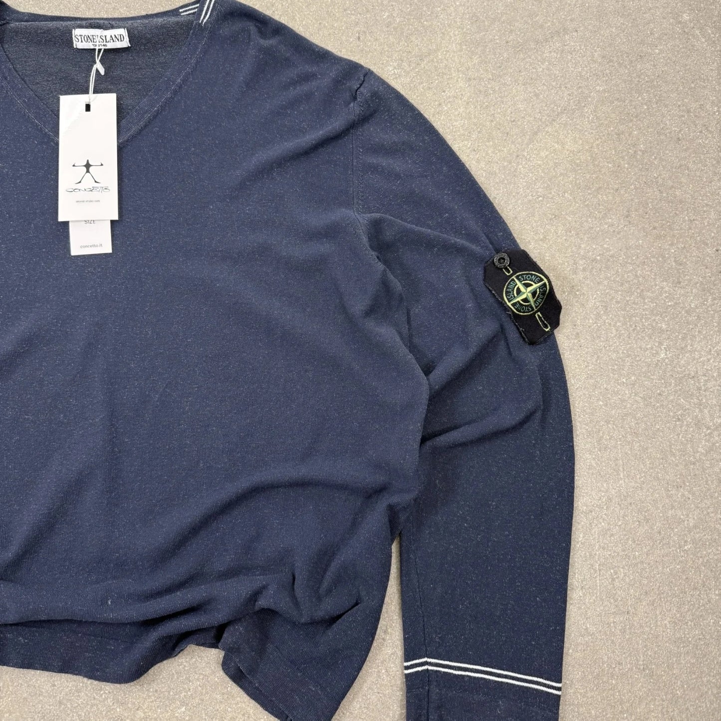 Maglioncino scollo a V d’Archivio Stone Island Vintage 2008 – Misto Lino e Nylon