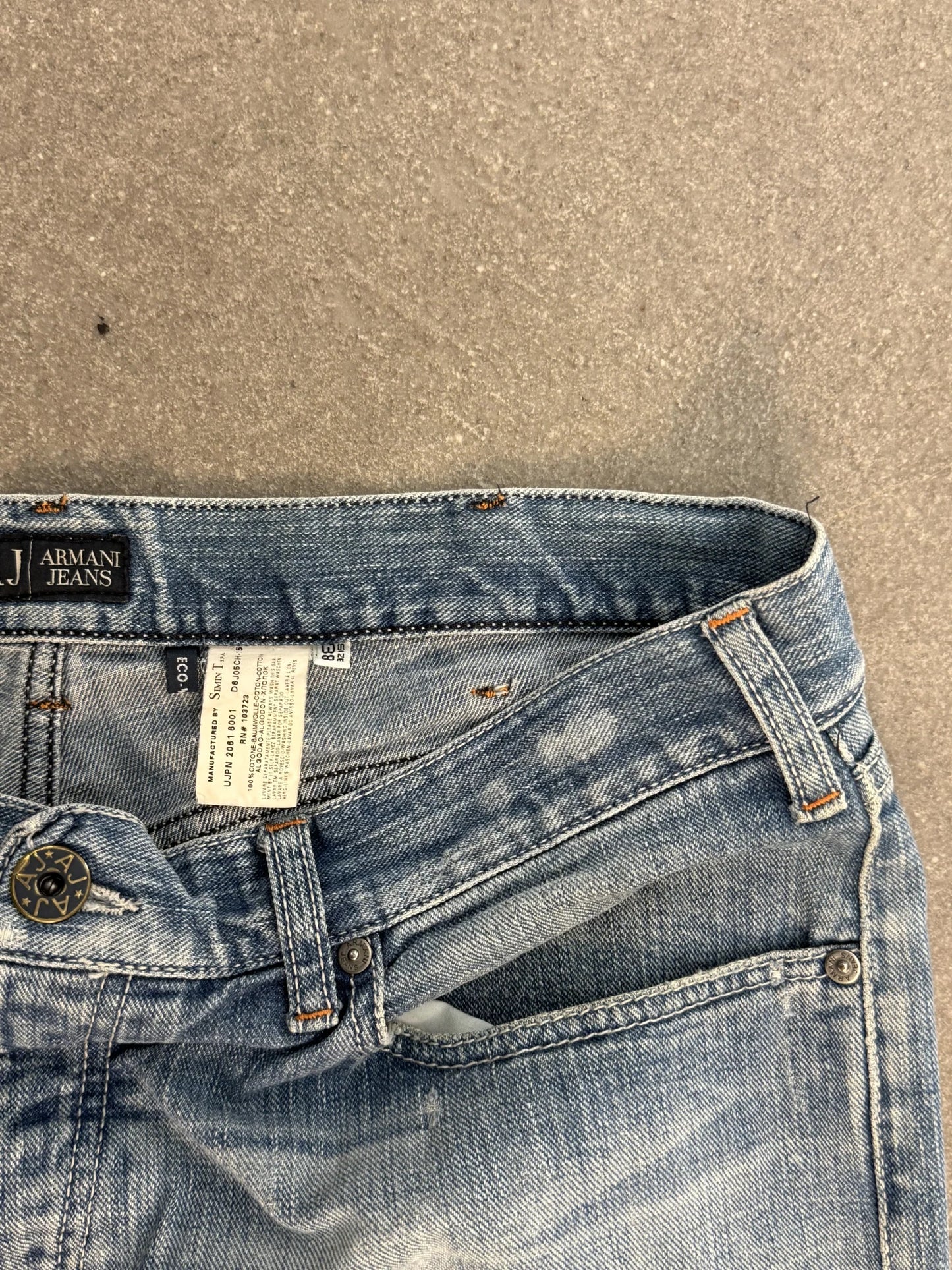 Jeans Armani Vintage 2004 Stone Wash Faded Blue Baggy W38 | Archive
