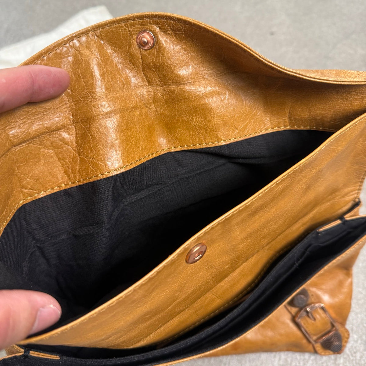 2007 archivio Balenciaga Borsa Enevelope Clutch Cammello | Full Set