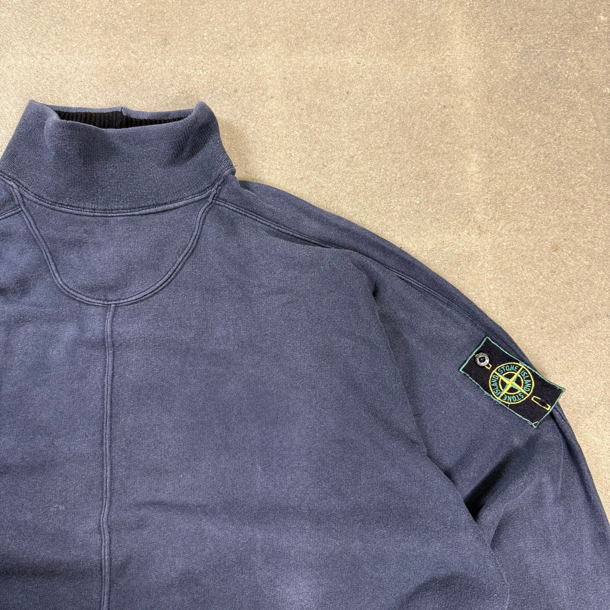1980s archivio Stone Island Massimo Osti era felpa Green Edge Badge Collo Alto Blu | Taglia L