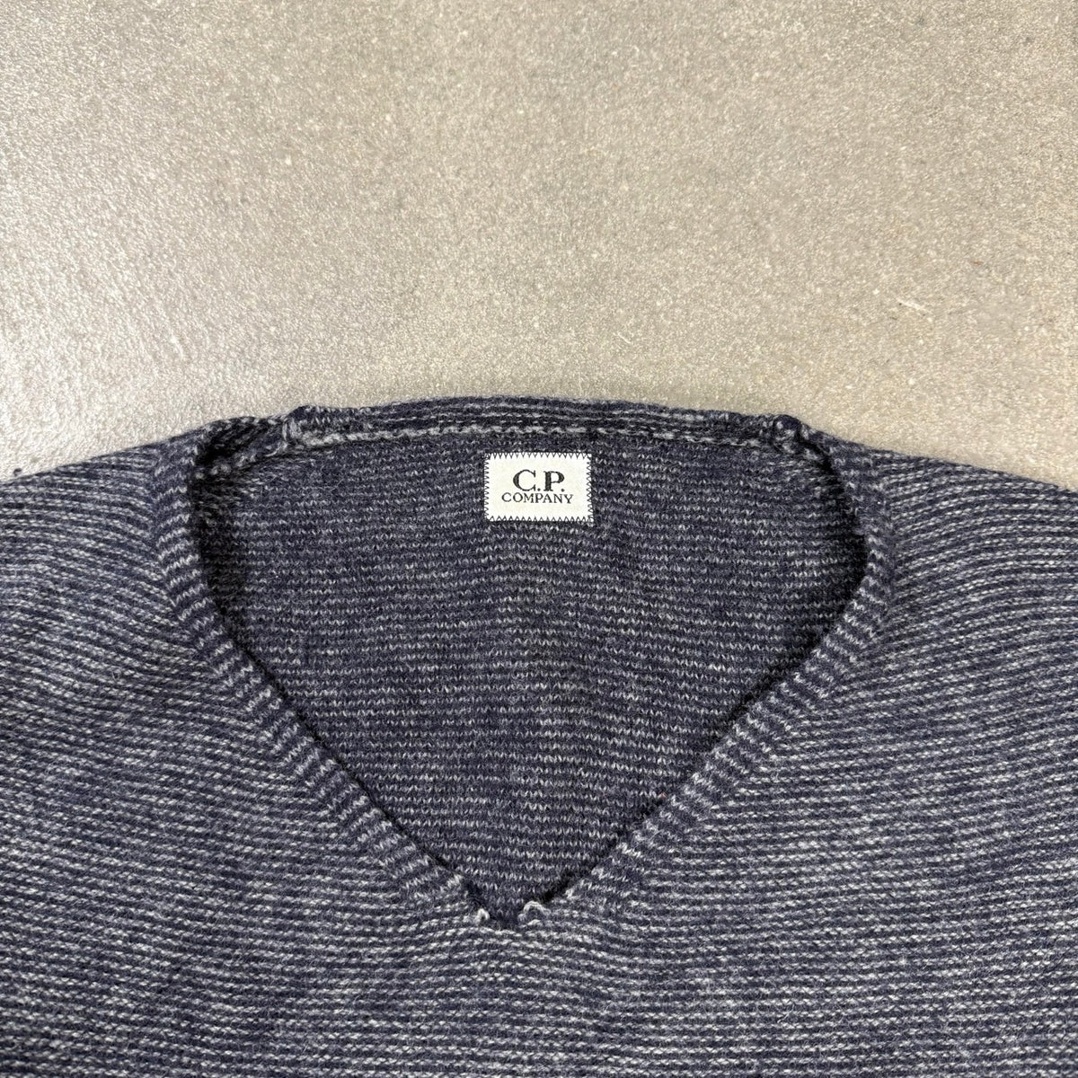 2000s Maglione C.P. Company in 100% Lana Blu e Grigio | Taglia 46