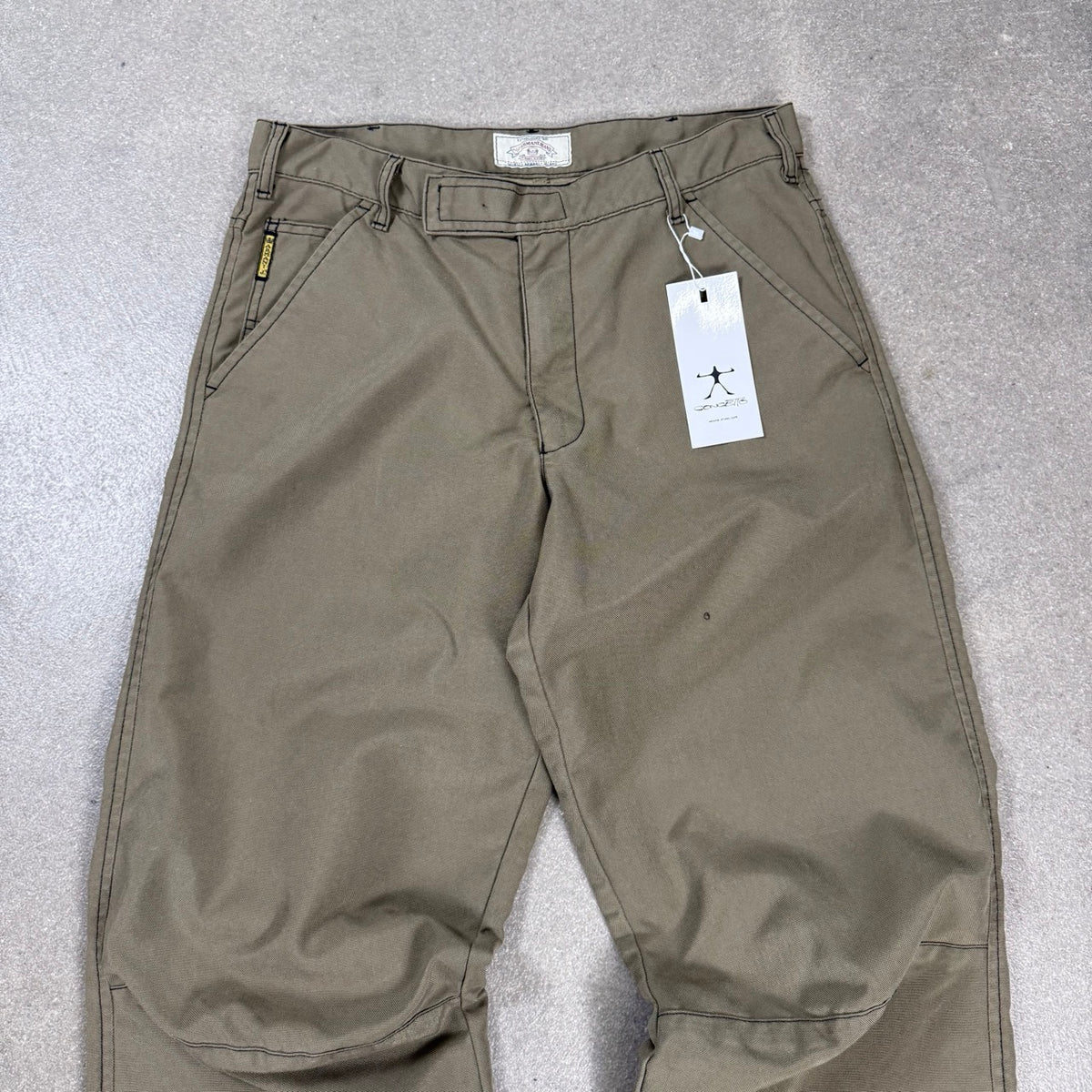 1999 archivio Armani Pantaloni da Lavoro in Nylon Imbottiti Oliva | Taglia W32