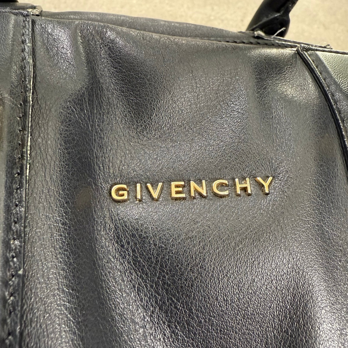 2013 Givenchy Borsa a Spalla Lucrezia in Pelle Nera | Taglia Medium