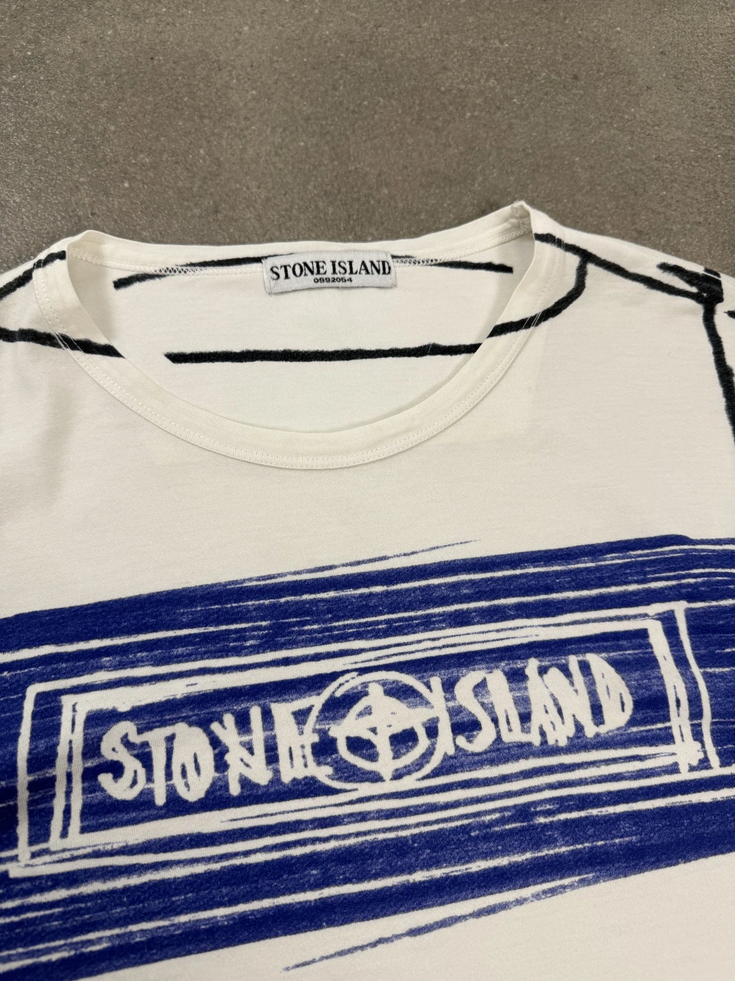T-Shirt Stone Island S/S 2008 Hand Drawn Graphic Logo Bianca Off-White | Taglia M