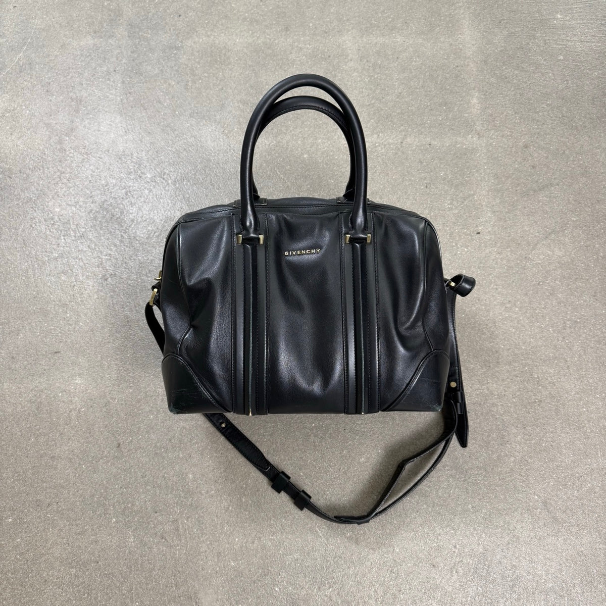 Borsa Givenchy Lucrezia Medium in pelle nera anno 2013 vista frontale