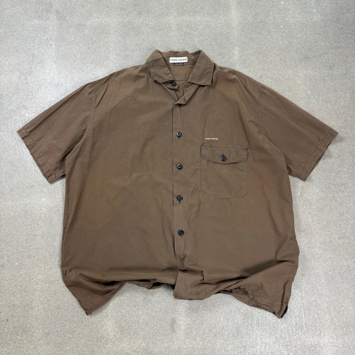 Camicia Stone Island vintage a maniche corte marrone tinto in capo collezione 1997 taglia XXL