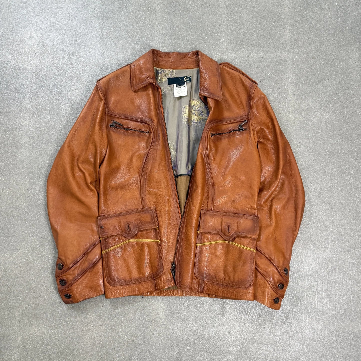 Giacca in pelle marrone tabacco Just Cavalli AW 2004 d'archivio con fodera tigre e bottoni incisi