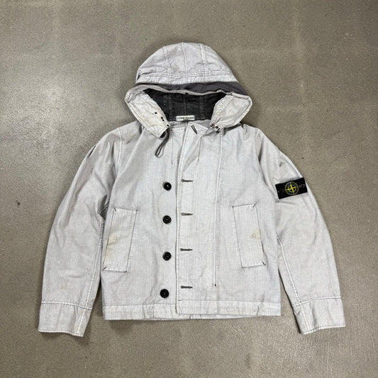 Giacca Stone Island grigia spalmata in cotone e poliuretano con ganci metallici collezione primavera estate 2007 taglia M