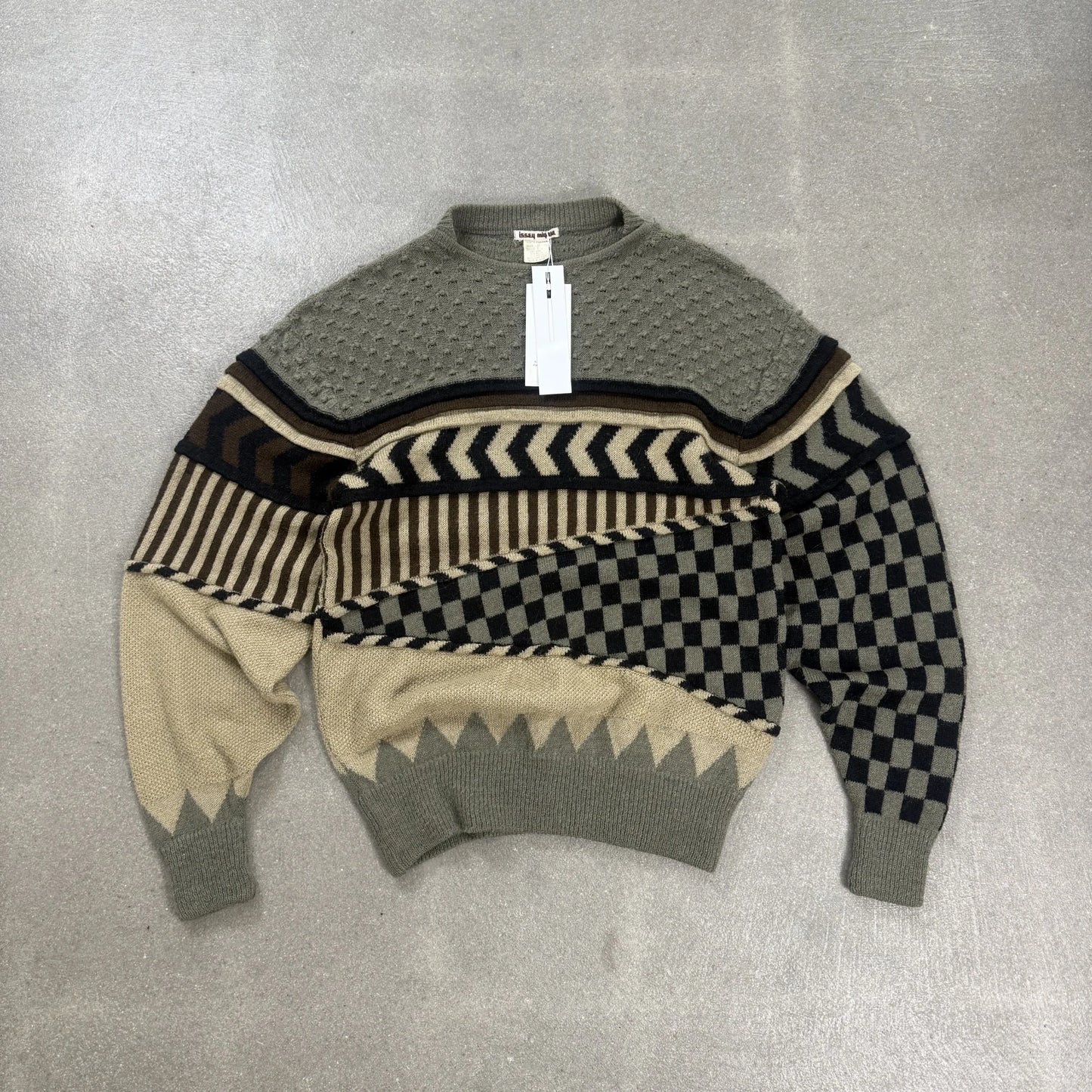 Maglione vintage d'archivio Issey Miyake A/W 1982 in maglia patchwork geometrica a pannelli con scacchiera taglia M