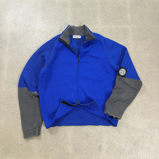 Maglia cardigan d'archivio Stone Island S/S 2004 bicolore blu e grigio con zip doppio cursore e badge ricamato sulla manica