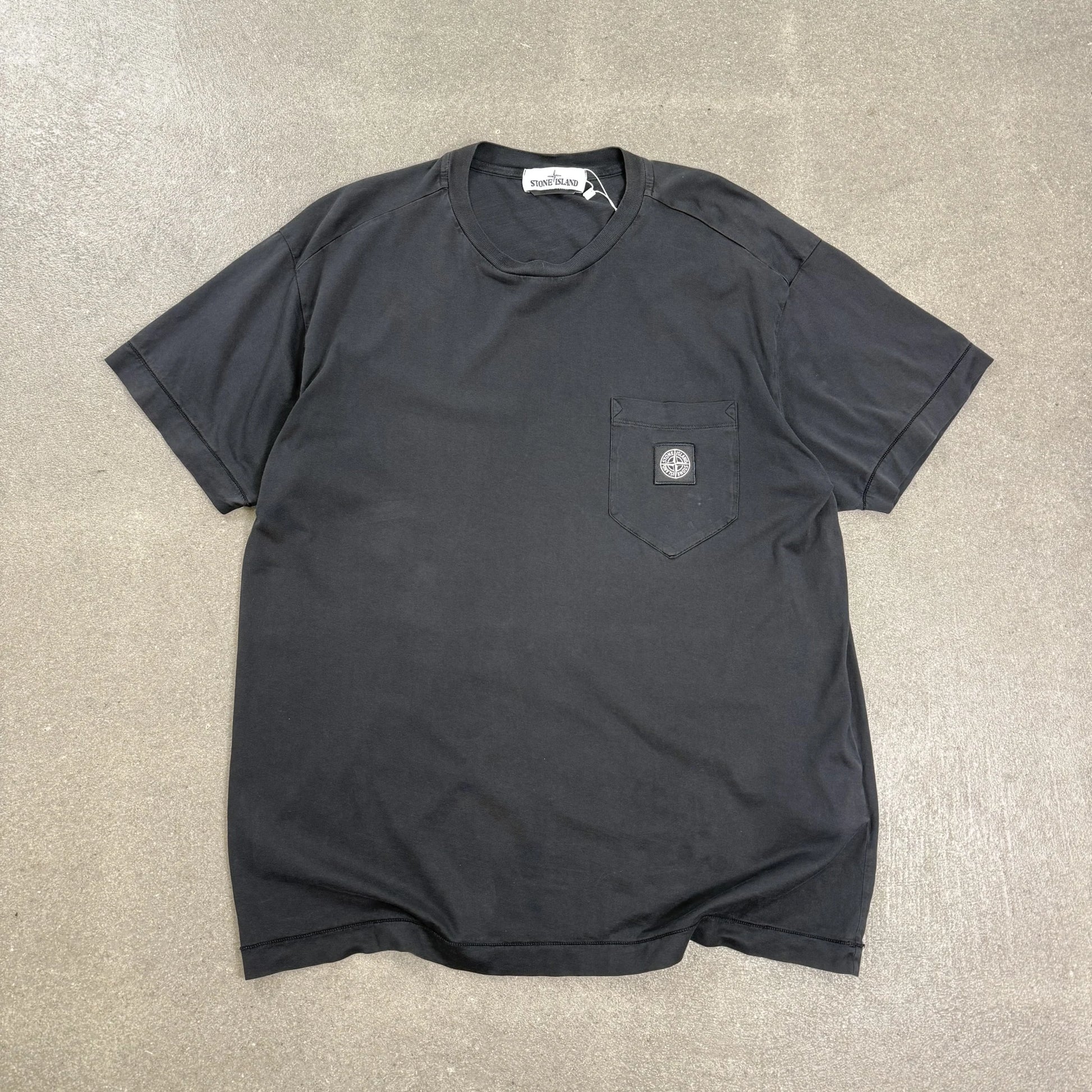 T-shirt Stone Island SS 2018 nero lavato con taschino sul petto e patch logo Compass