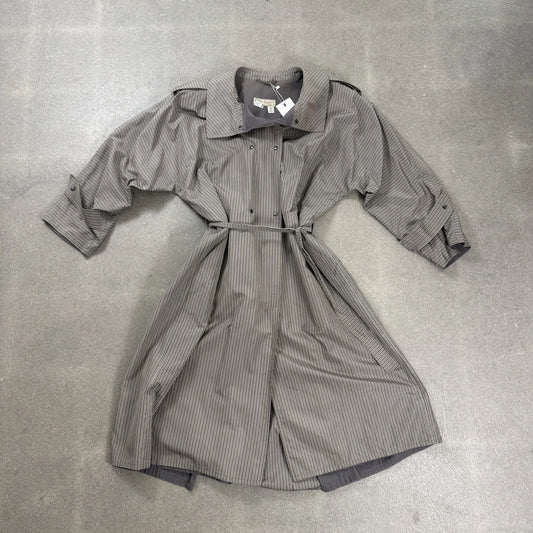 Trench coat d'archivio vintage G. Gucci S.p.A. anni 70 in pura seta a righe con cintura e bottoni logo GG taglia 46